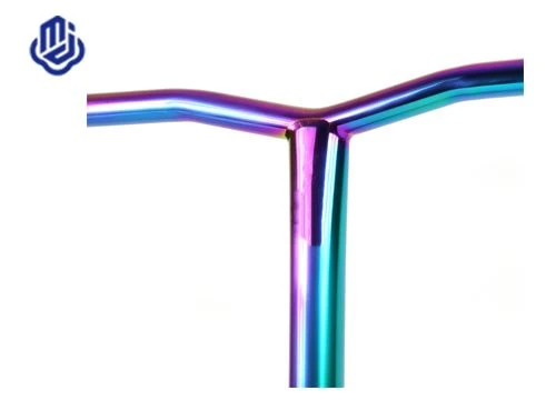 Titan T în formă de bar